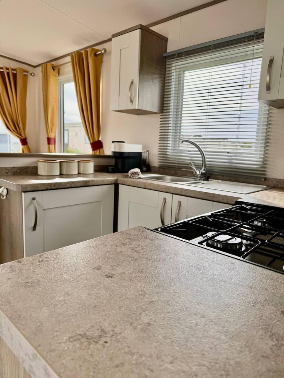 Holiday Home In Durdle Door With Stunning Sea View ويست لولوورث المظهر الخارجي الصورة